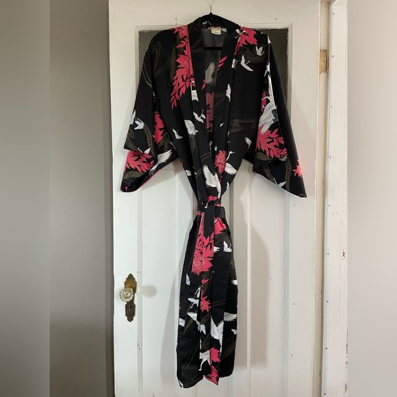 Vintage Other - SOLD Vintage Japanese Kimono with Crane Motif Size Medium Made in Japan